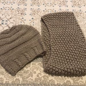 Cowl and slouchy hat ❄️